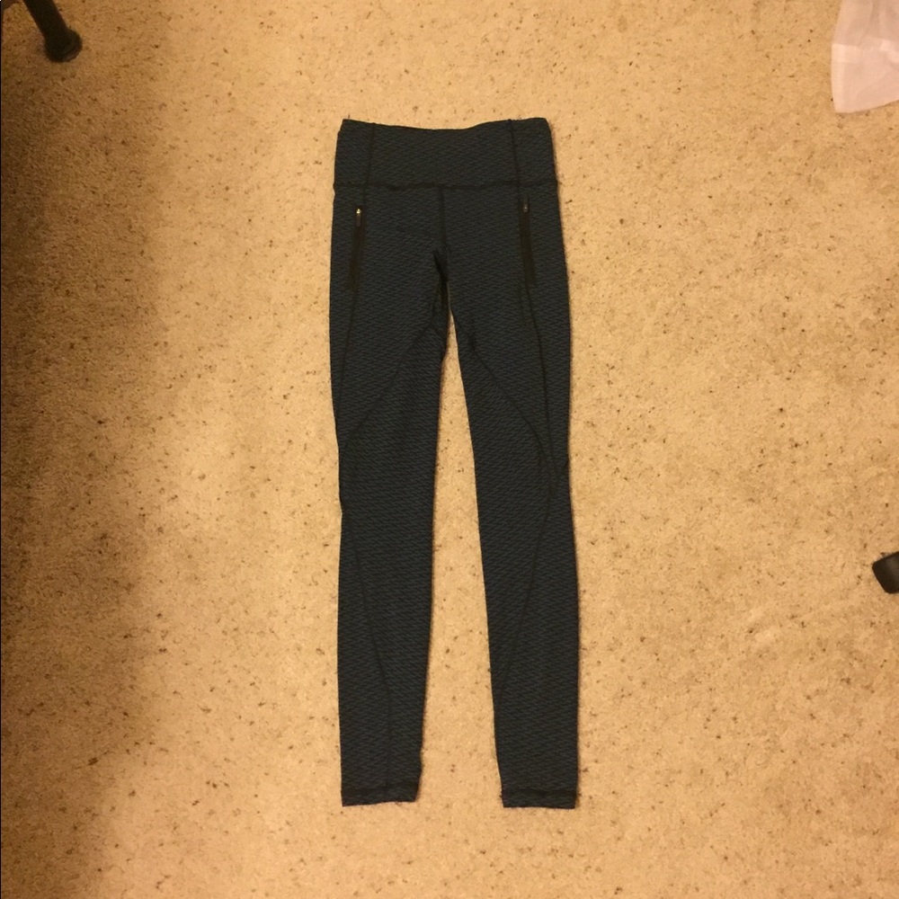 Lululemon Inspire Tight II Size 4